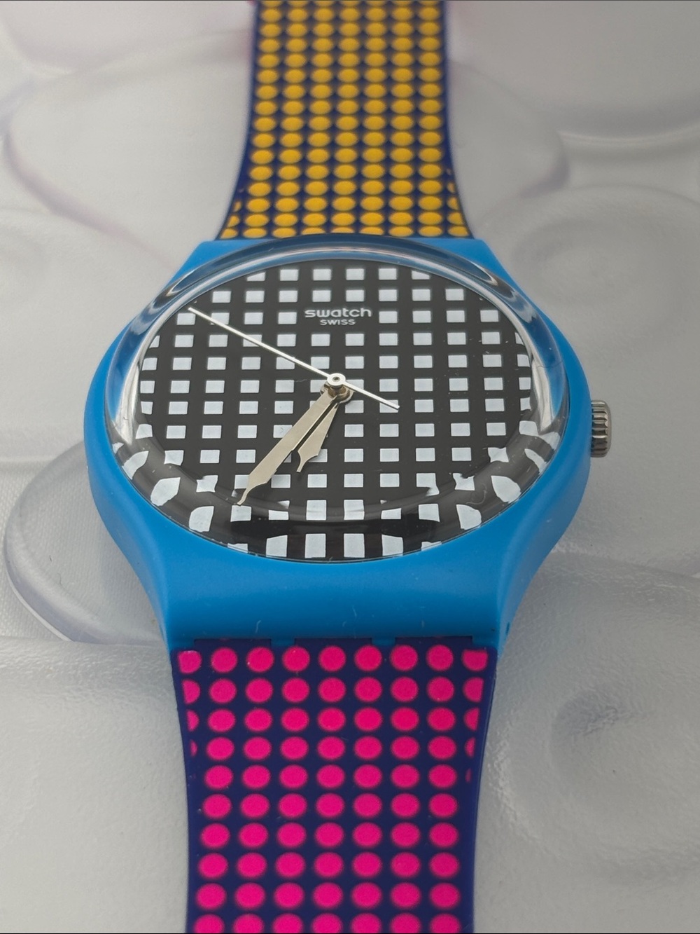 Swatch Watch - GS146 - BEHIND THE WALL - Picture 7 of 8